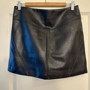 NWOT Faux Leather Mini Skirt Size 8 H&M